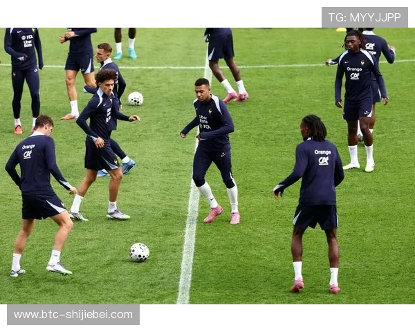 足球世界杯直播全程回放精彩瞬间带你领略足球盛宴 足球世界杯直播全程回放精彩瞬间带你领略足球盛宴